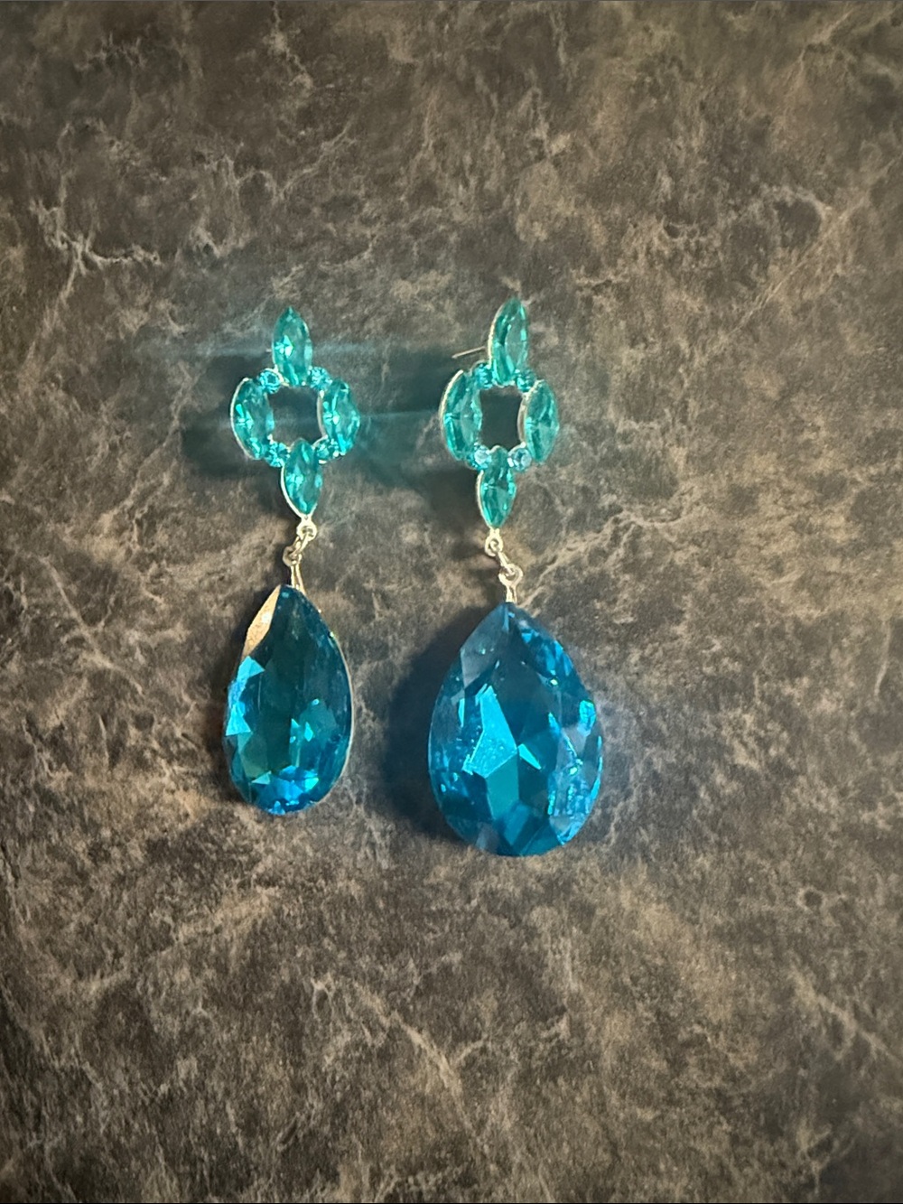 Blue Teardrop Crystal Drop Earrings - Women's Fashion Jewelry
